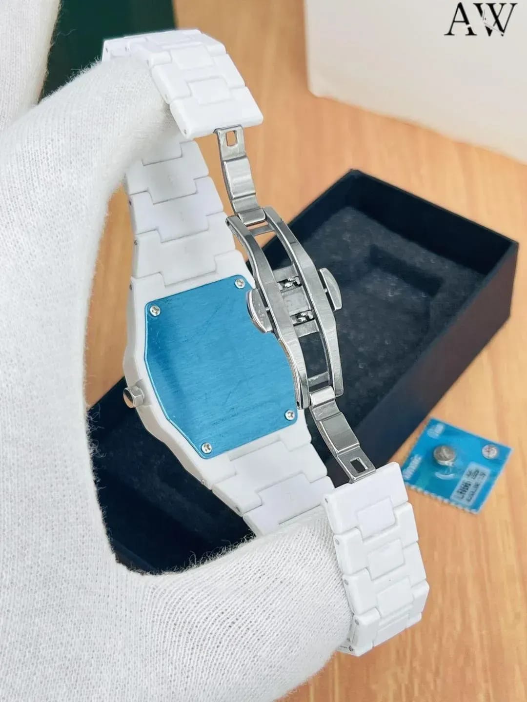 Luna White Minimalist Arabic Dial Watch